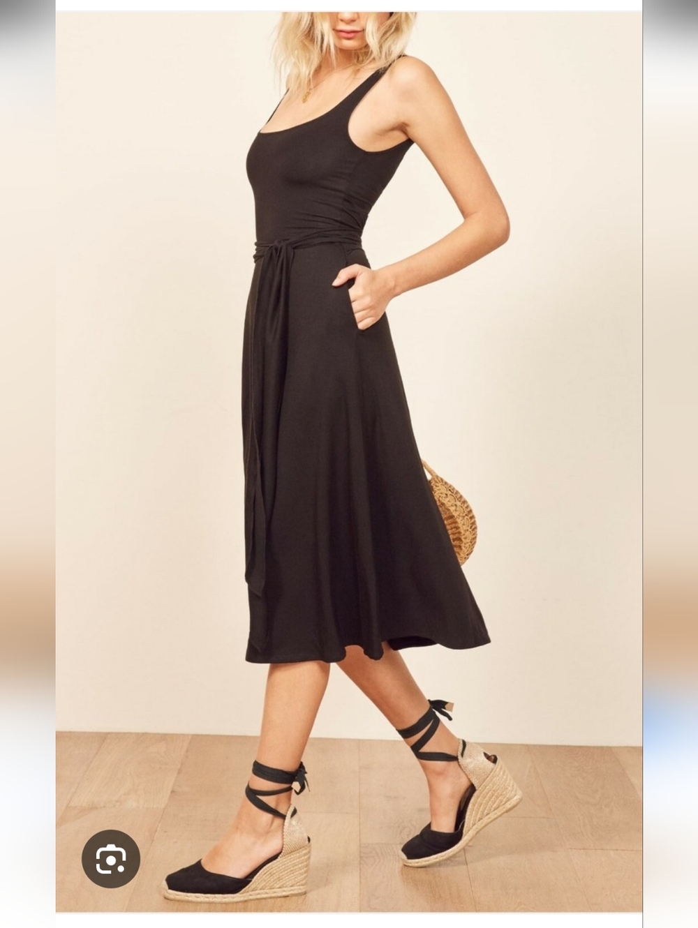 Reformation lightweight stretchy waist tie dress